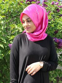 Satin Headscarf Hijab pink