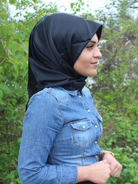Satin Headscarf Hijab black