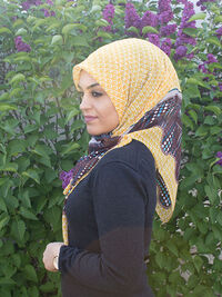 Foulard Hijab  marron jaune