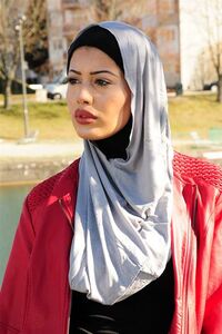 TURBAN SNOOD DOUBLE NOEUD GRIS CLAIR
