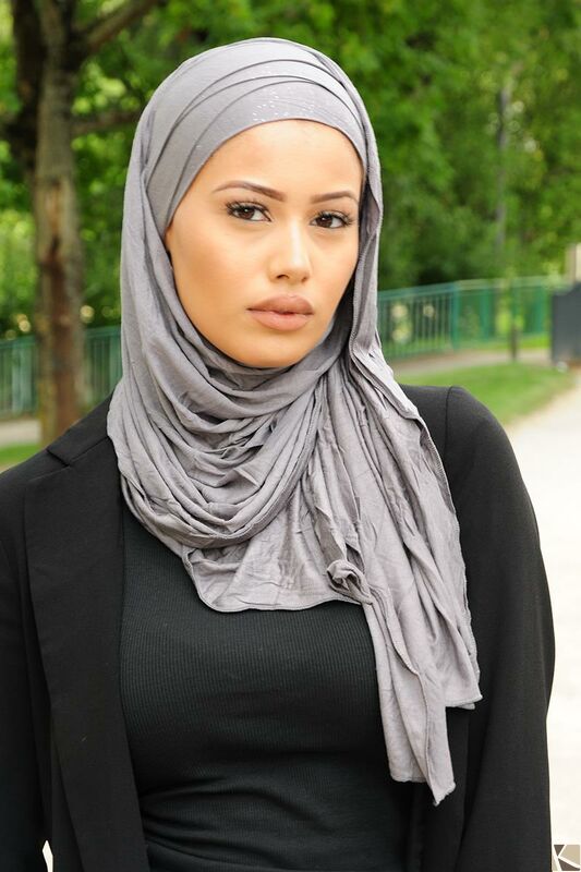Hijab Kuwaity Crossover pailleté-bonnet gris foncé